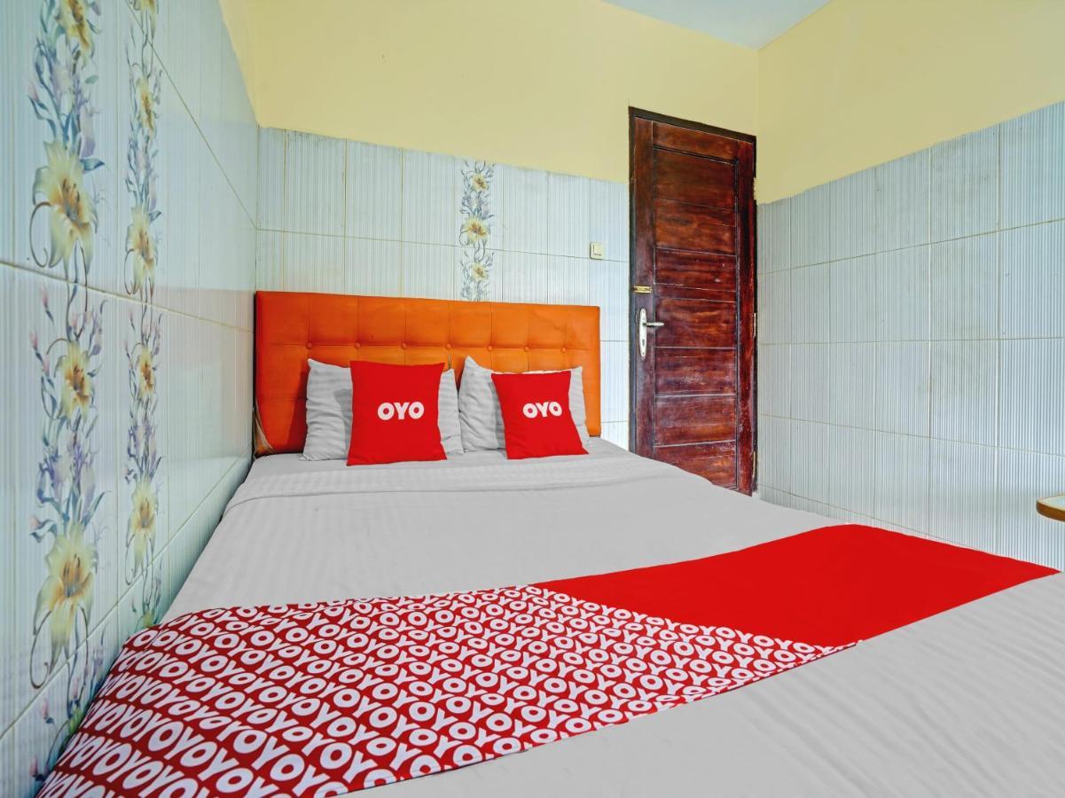 Oyo 90238 Hotel Nusantara Чиребон Экстерьер фото