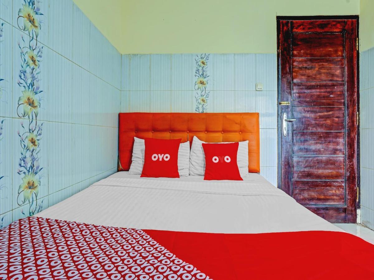 Oyo 90238 Hotel Nusantara Чиребон Экстерьер фото